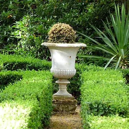 Manoir De Boisairault Bed & Breakfast 3*