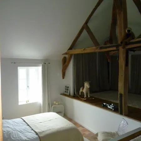 Manoir De Boisairault