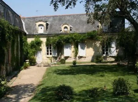 לינה וארוחת בוקר Manoir De Boisairault