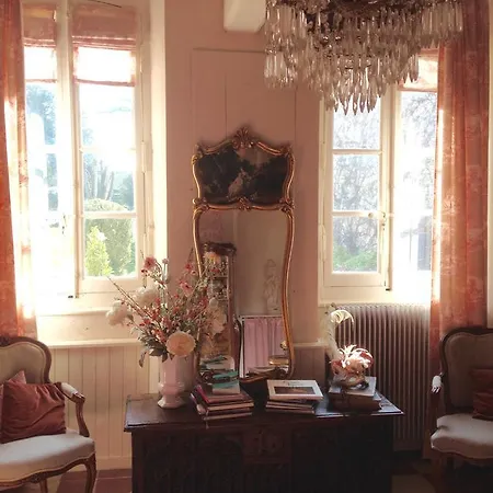 לינה וארוחת בוקר Manoir De Boisairault 3*