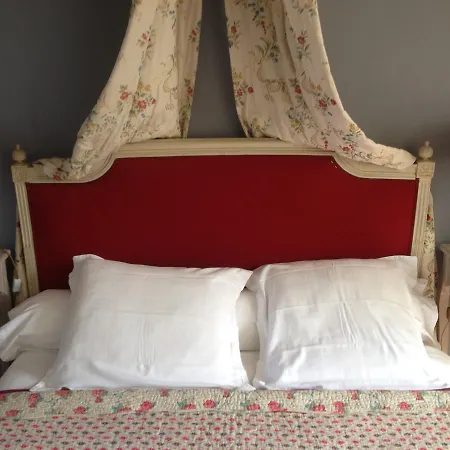 לינה וארוחת בוקר Manoir De Boisairault Le Coudray-Macouard