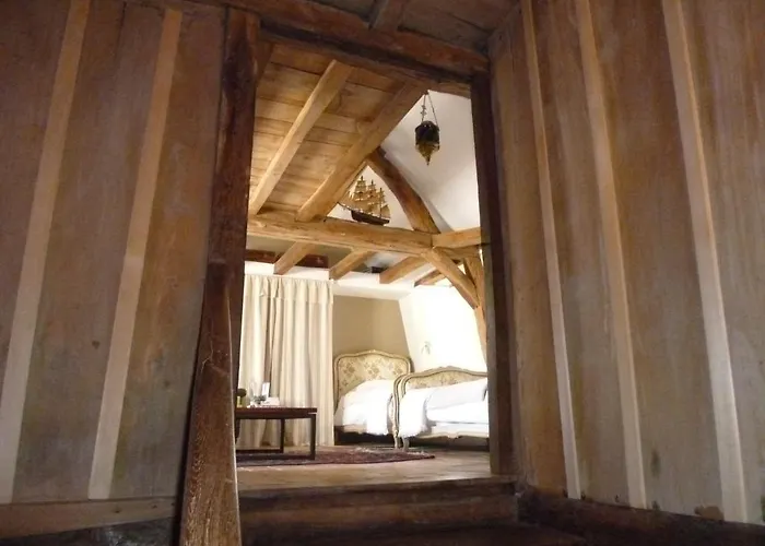 Manoir De Boisairault